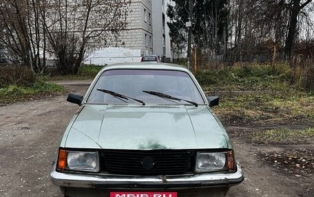 Opel Rekord E, 1982 год, 80 000 рублей, 15 фотография