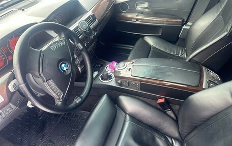 BMW 7 серия, 2005 год, 1 150 000 рублей, 11 фотография