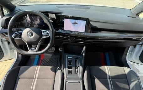 Volkswagen Golf VIII, 2022 год, 1 560 500 рублей, 7 фотография