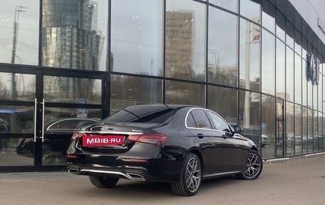 Mercedes-Benz E-Класс, 2020 год, 4 150 000 рублей, 2 фотография