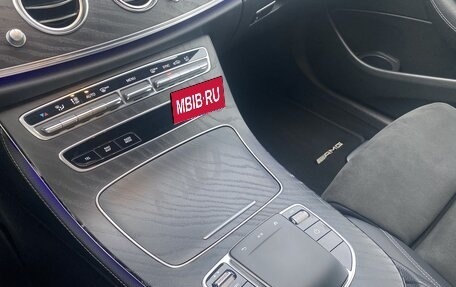 Mercedes-Benz E-Класс, 2020 год, 4 150 000 рублей, 9 фотография