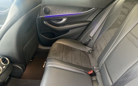 Mercedes-Benz E-Класс, 2020 год, 4 150 000 рублей, 14 фотография