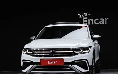 Volkswagen Tiguan II, 2022 год, 2 500 121 рублей, 5 фотография