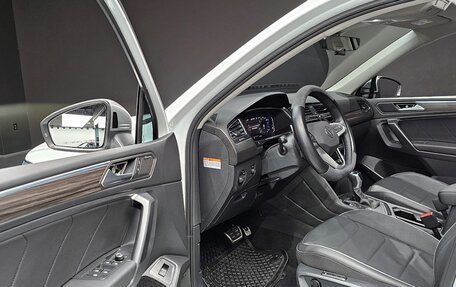 Volkswagen Tiguan II, 2022 год, 2 500 121 рублей, 6 фотография