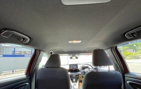 Toyota Yaris, 2022 год, 1 200 000 рублей, 10 фотография