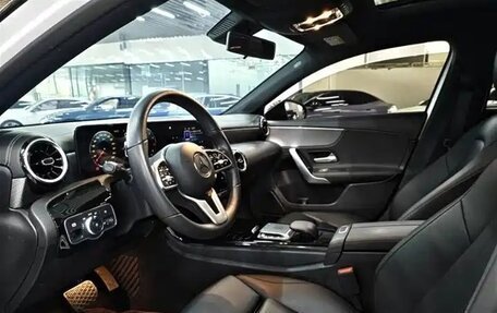 Mercedes-Benz A-Класс, 2021 год, 1 820 000 рублей, 4 фотография