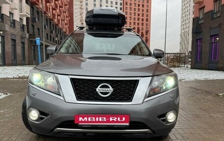 Nissan Pathfinder, 2014 год, 2 000 000 рублей, 2 фотография