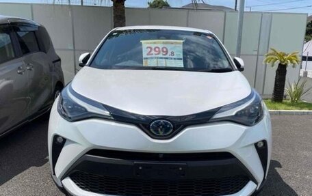 Toyota C-HR I рестайлинг, 2022 год, 1 800 121 рублей, 15 фотография
