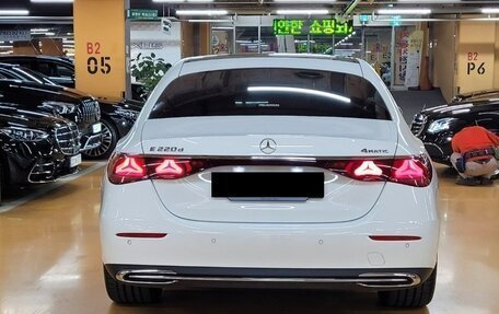 Mercedes-Benz E-Класс, 2025 год, 6 710 000 рублей, 3 фотография