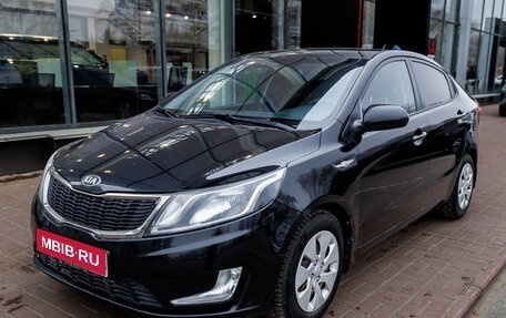 KIA Rio III рестайлинг, 2013 год, 698 000 рублей, 1 фотография