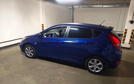 Hyundai Solaris II рестайлинг, 2011 год, 765 000 рублей, 4 фотография