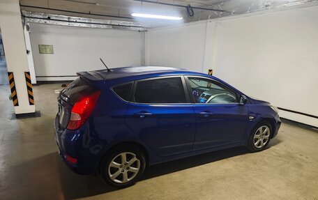 Hyundai Solaris II рестайлинг, 2011 год, 765 000 рублей, 2 фотография