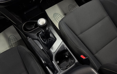 Toyota RAV4, 2018 год, 2 150 000 рублей, 13 фотография