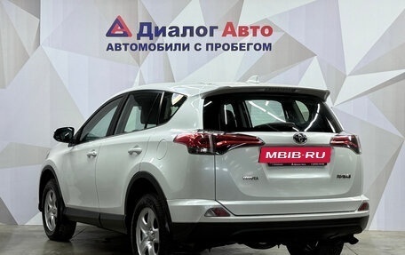 Toyota RAV4, 2018 год, 2 150 000 рублей, 4 фотография