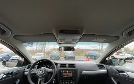 Volkswagen Jetta VI, 2012 год, 999 000 рублей, 21 фотография