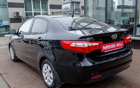 KIA Rio III рестайлинг, 2013 год, 698 000 рублей, 3 фотография