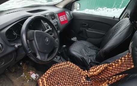 Renault Logan II, 2017 год, 120 000 рублей, 7 фотография