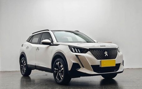 Peugeot 2008 II, 2022 год, 995 325 рублей, 2 фотография
