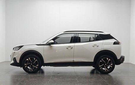 Peugeot 2008 II, 2022 год, 995 325 рублей, 9 фотография