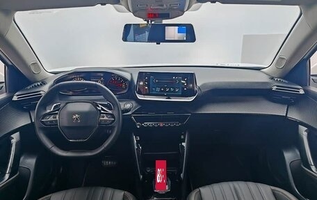 Peugeot 2008 II, 2022 год, 995 325 рублей, 16 фотография