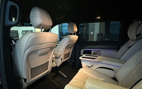 Mercedes-Benz V-Класс, 2024 год, 18 500 000 рублей, 20 фотография