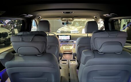 Mercedes-Benz V-Класс, 2024 год, 18 500 000 рублей, 28 фотография