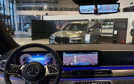 Mercedes-Benz V-Класс, 2024 год, 18 500 000 рублей, 24 фотография