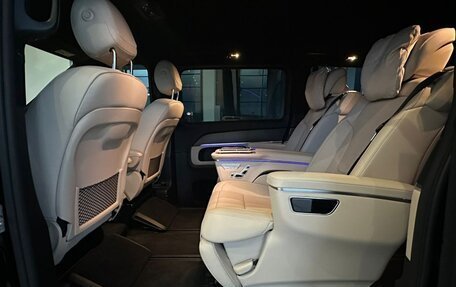 Mercedes-Benz V-Класс, 2024 год, 18 500 000 рублей, 22 фотография