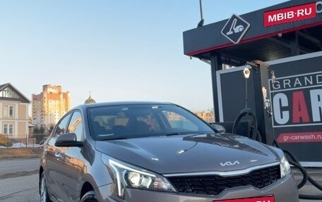 KIA Rio IV, 2021 год, 1 920 000 рублей, 1 фотография