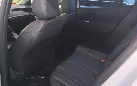 Peugeot 2008 II, 2022 год, 1 030 325 рублей, 11 фотография