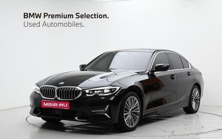 BMW 3 серия, 2022 год, 2 800 000 рублей, 1 фотография