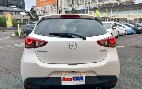 Mazda Demio IV, 2015 год, 699 000 рублей, 32 фотография