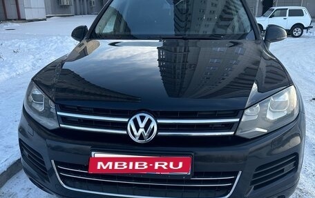 Volkswagen Touareg III, 2013 год, 1 850 000 рублей, 2 фотография