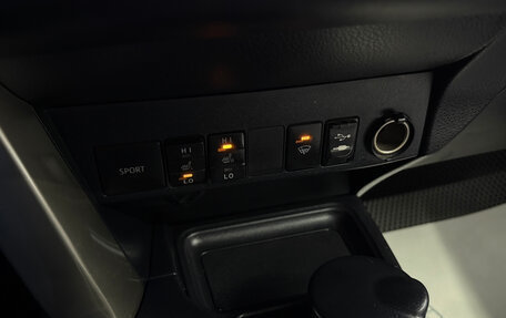 Toyota RAV4, 2013 год, 1 850 000 рублей, 14 фотография