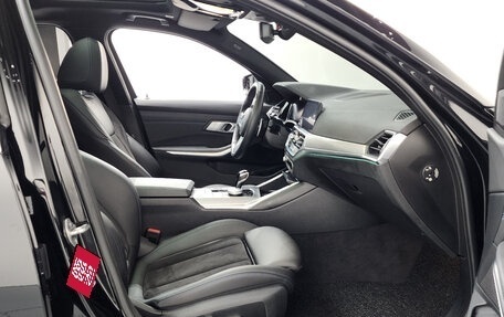 BMW 3 серия, 2022 год, 3 430 000 рублей, 12 фотография