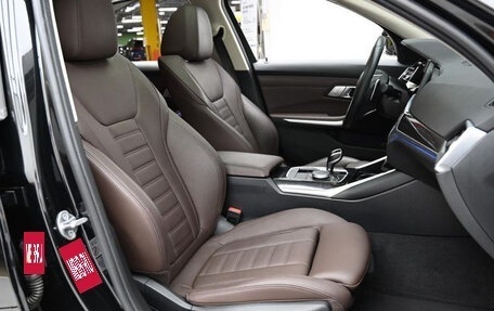 BMW 3 серия, 2022 год, 2 800 000 рублей, 10 фотография