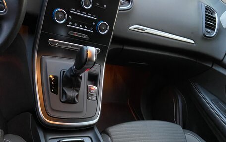 Renault Scenic IV, 2019 год, 1 880 000 рублей, 10 фотография