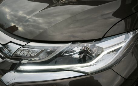 Mitsubishi Pajero Sport III рестайлинг, 2017 год, 3 500 000 рублей, 9 фотография