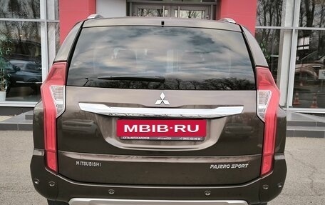 Mitsubishi Pajero Sport III рестайлинг, 2017 год, 3 500 000 рублей, 5 фотография