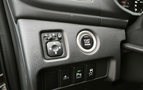 Mitsubishi Pajero Sport III рестайлинг, 2017 год, 3 500 000 рублей, 18 фотография