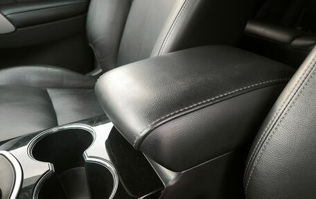 Mitsubishi Pajero Sport III рестайлинг, 2017 год, 3 500 000 рублей, 22 фотография