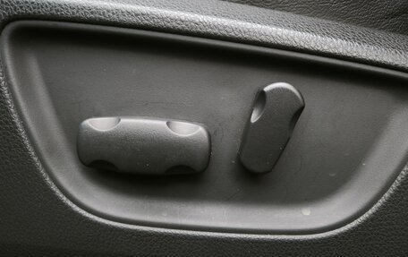 Mitsubishi Pajero Sport III рестайлинг, 2017 год, 3 500 000 рублей, 23 фотография