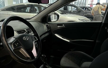 Hyundai Solaris II рестайлинг, 2015 год, 985 000 рублей, 7 фотография