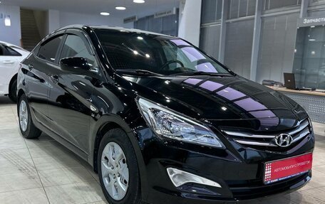 Hyundai Solaris II рестайлинг, 2015 год, 985 000 рублей, 3 фотография