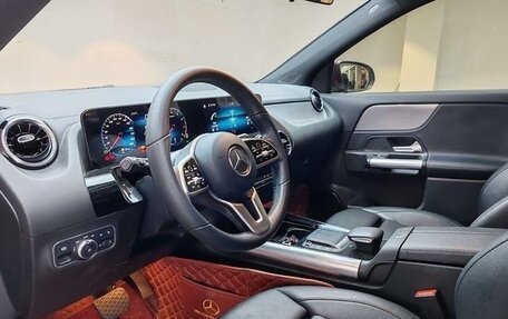 Mercedes-Benz GLA, 2021 год, 1 990 000 рублей, 11 фотография