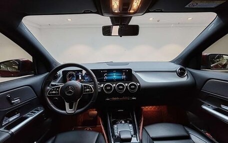 Mercedes-Benz GLA, 2021 год, 1 990 000 рублей, 14 фотография