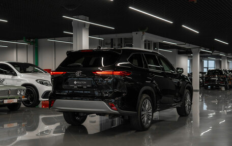 Toyota Highlander, 2025 год, 6 200 000 рублей, 6 фотография