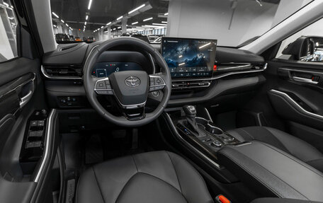 Toyota Highlander, 2025 год, 6 200 000 рублей, 9 фотография