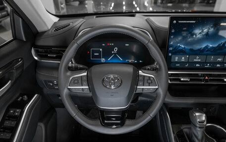 Toyota Highlander, 2025 год, 6 200 000 рублей, 13 фотография