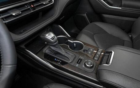 Toyota Highlander, 2025 год, 6 200 000 рублей, 18 фотография